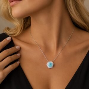 Colar de Ouro Branco com Diamantes e Turmalina Paraíba de 2,56 Cts