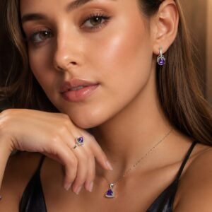 Conjunto de Brincos, Pingente e Anel de Prata com Ametista